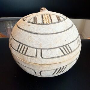 If a de Orisa Cream and Gray Sphere Nigeria